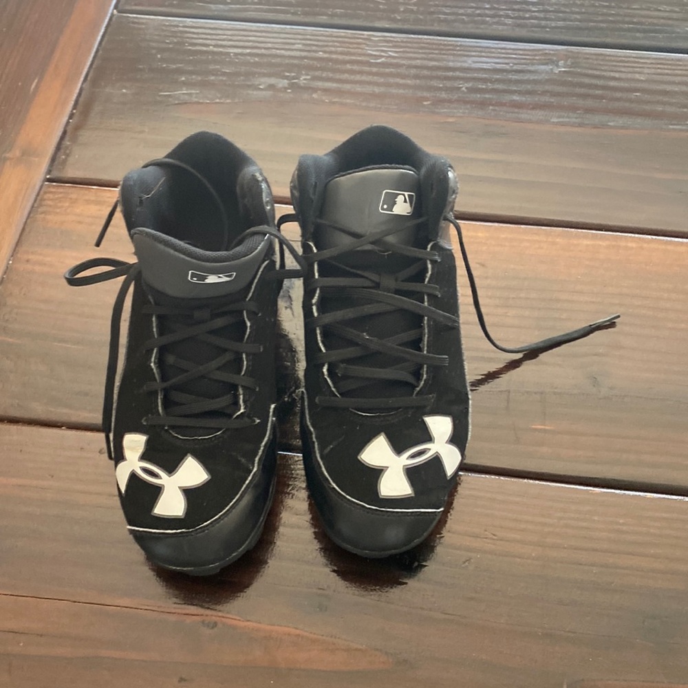 Under Armour baseball cleats